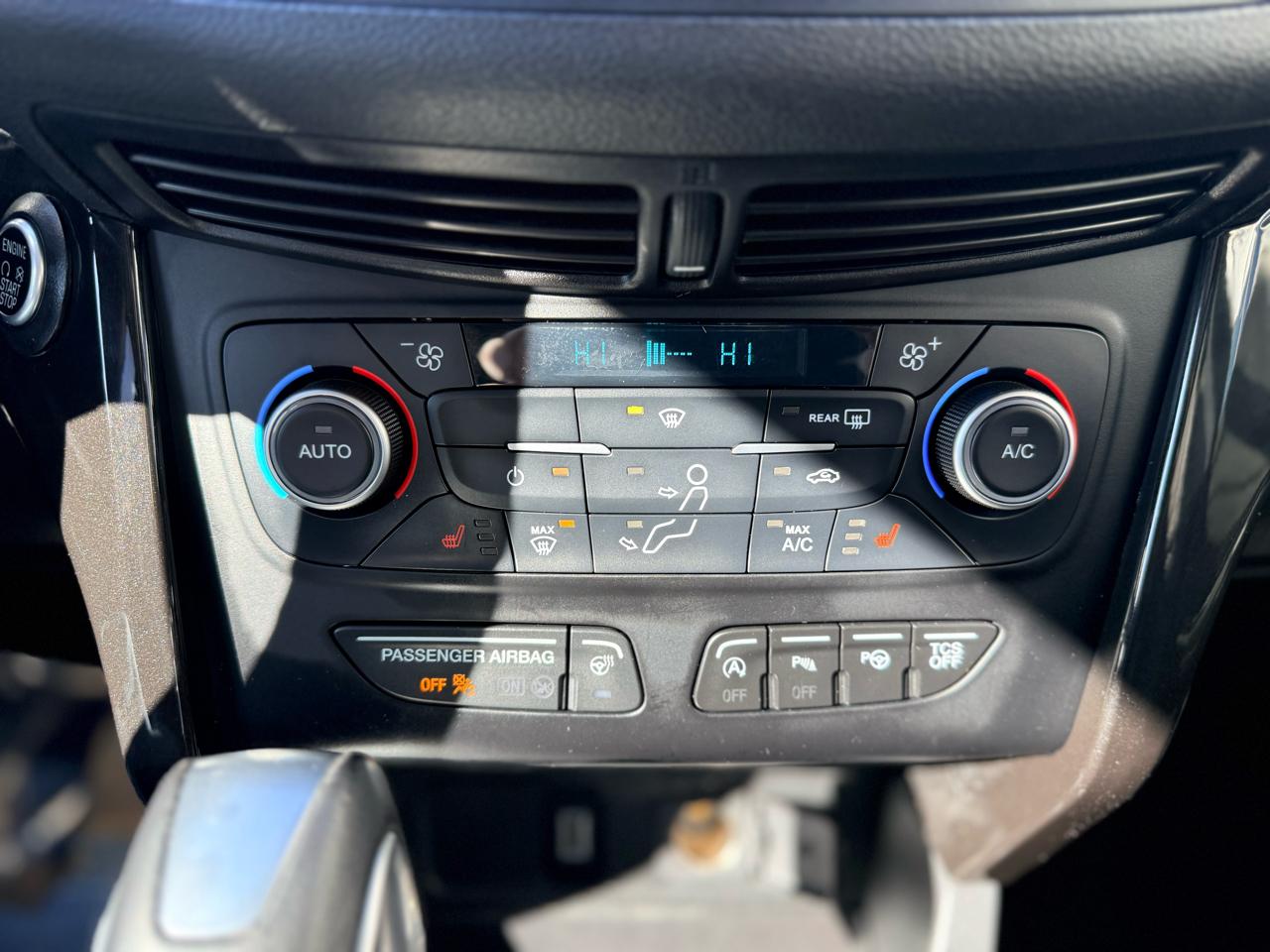 Ford Escape Titanium 4WD 2018