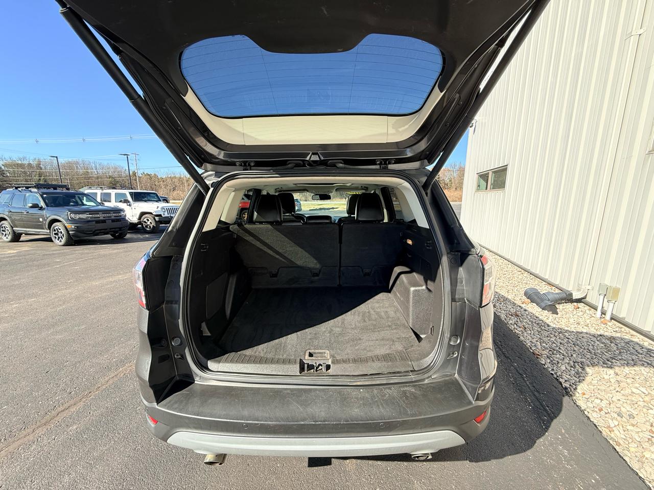 Ford Escape Titanium 4WD 2018