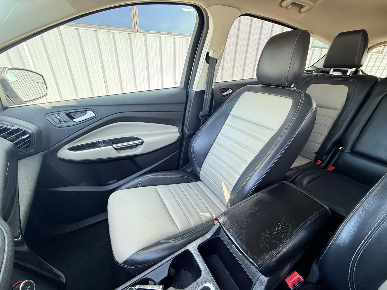 Ford Escape SEL 4WD 2019