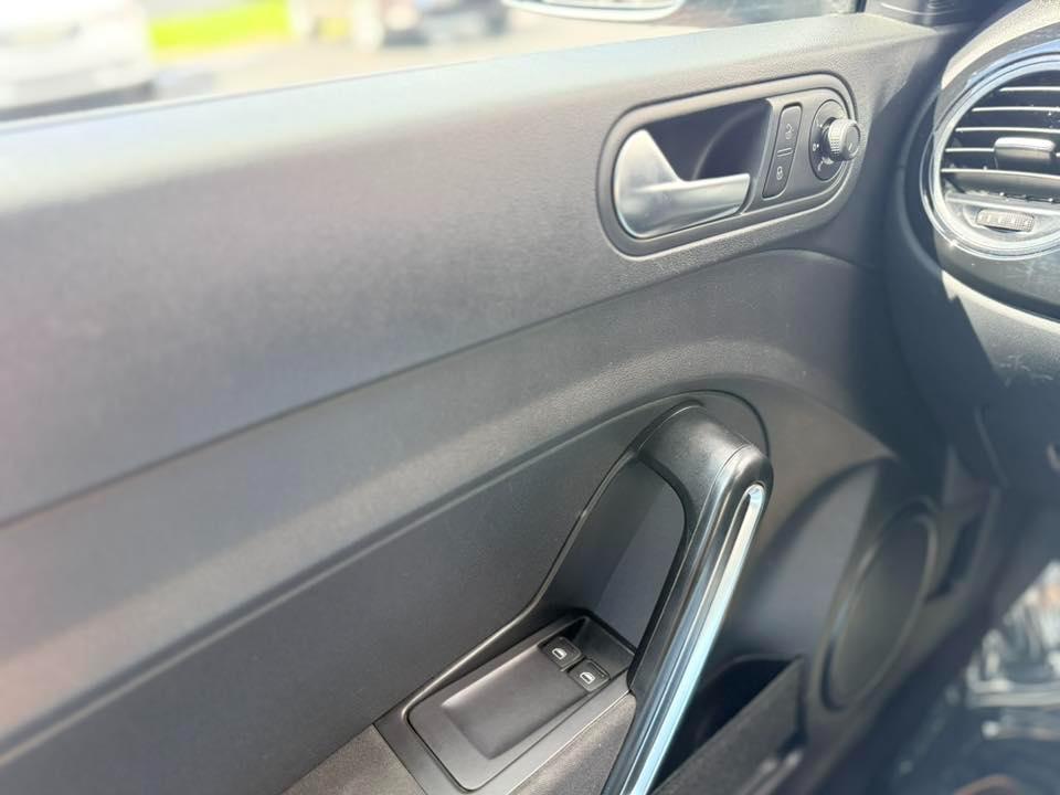Volkswagen Beetle S Auto 2019