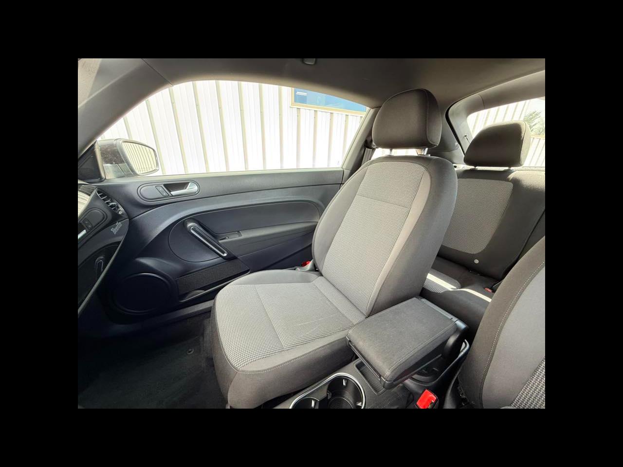 Volkswagen Beetle S Auto 2019