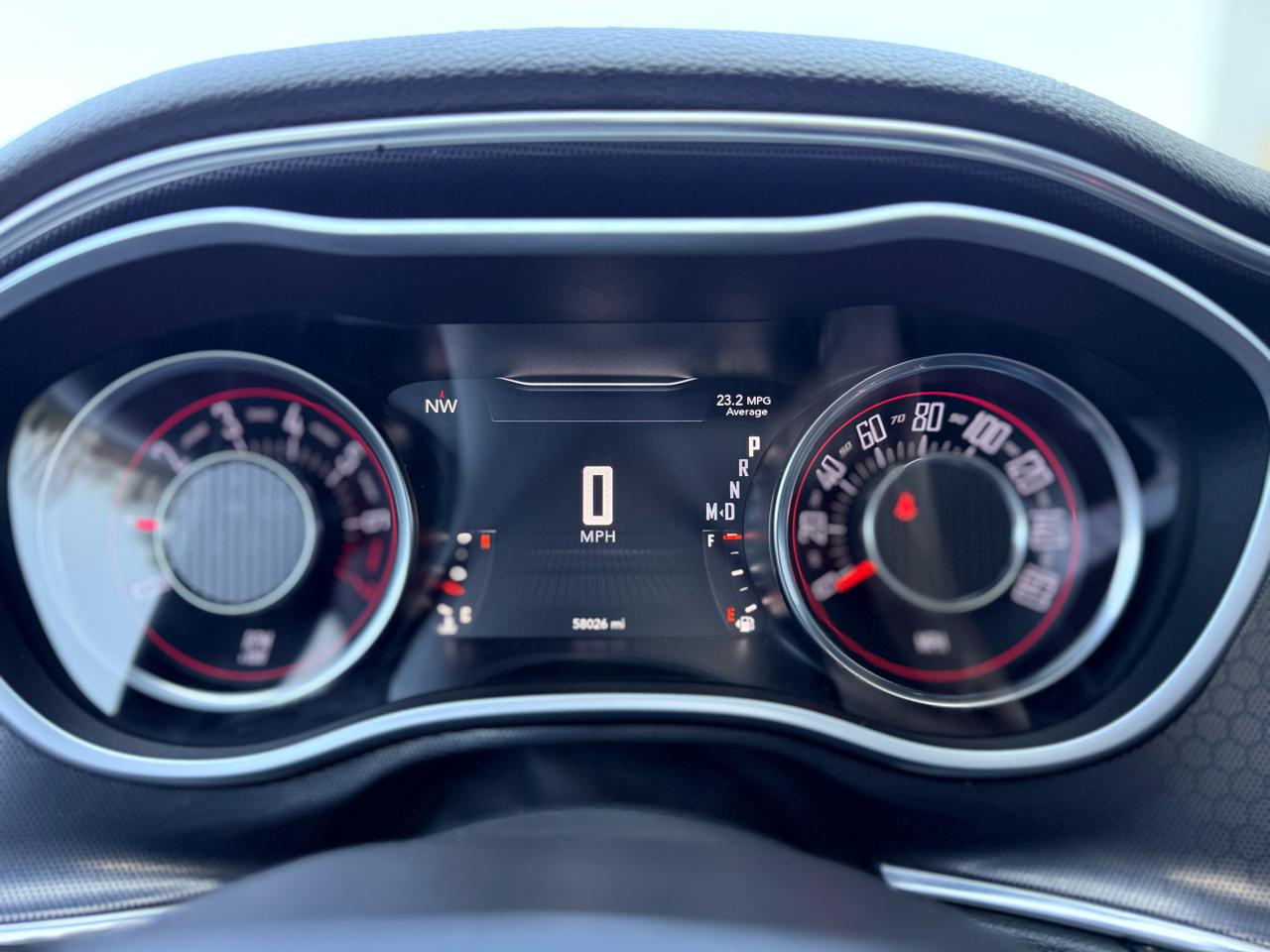 Dodge Challenger 2dr Cpe SXT Plus 2015