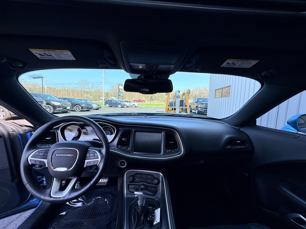 Dodge Challenger 2dr Cpe SXT Plus 2015