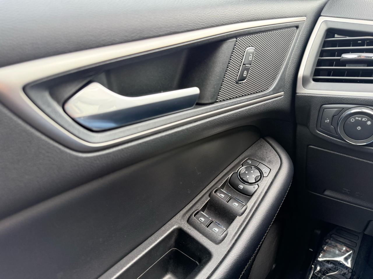 Ford Edge SEL AWD 2022