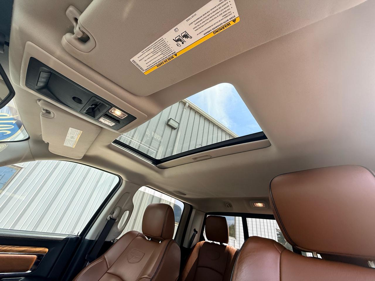 RAM 2500 4WD Crew Cab 149" Laramie Longhorn 2016