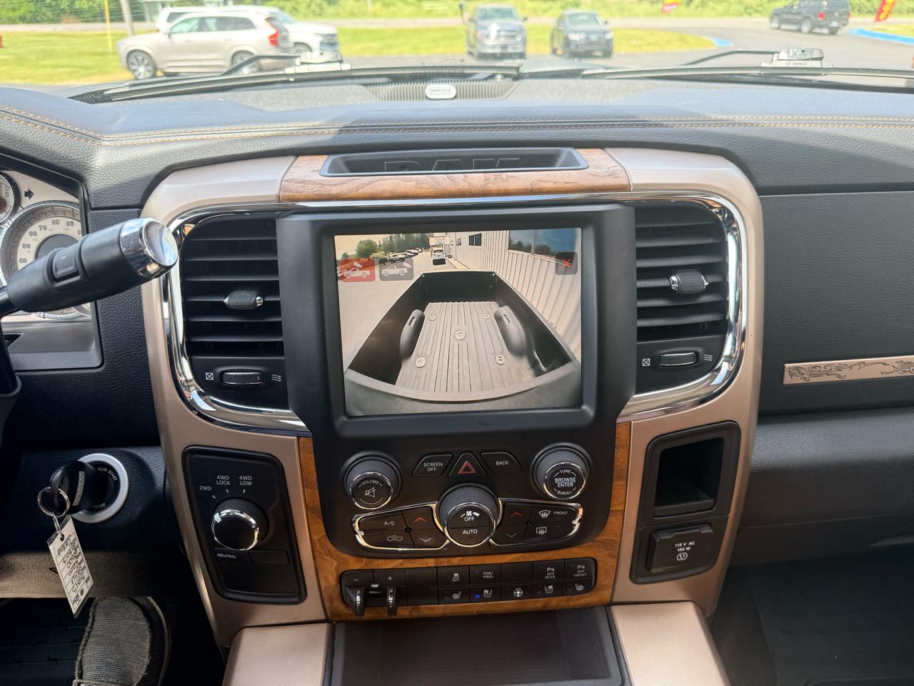 RAM 2500 4WD Crew Cab 149" Laramie Longhorn 2016