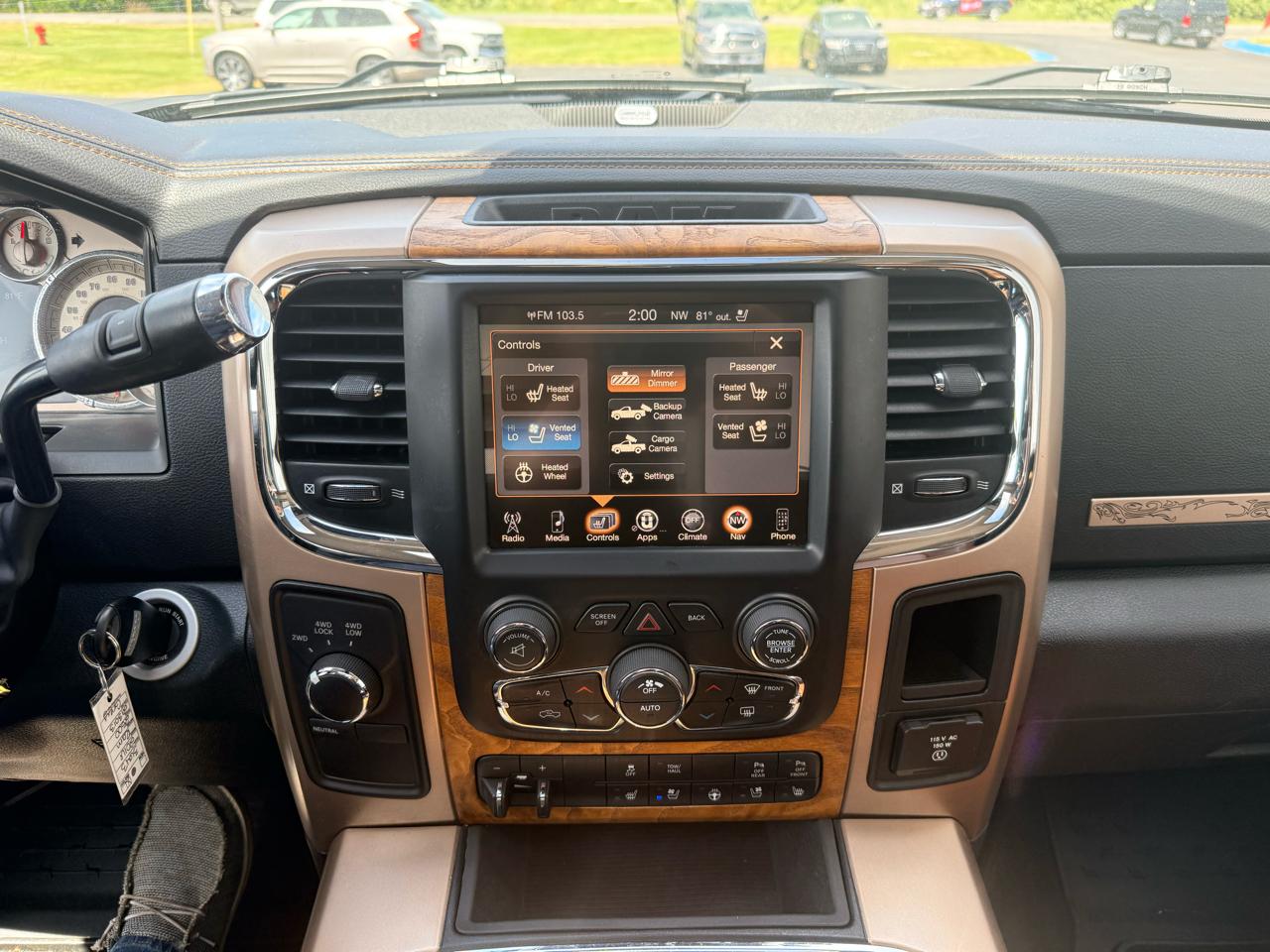 RAM 2500 4WD Crew Cab 149" Laramie Longhorn 2016