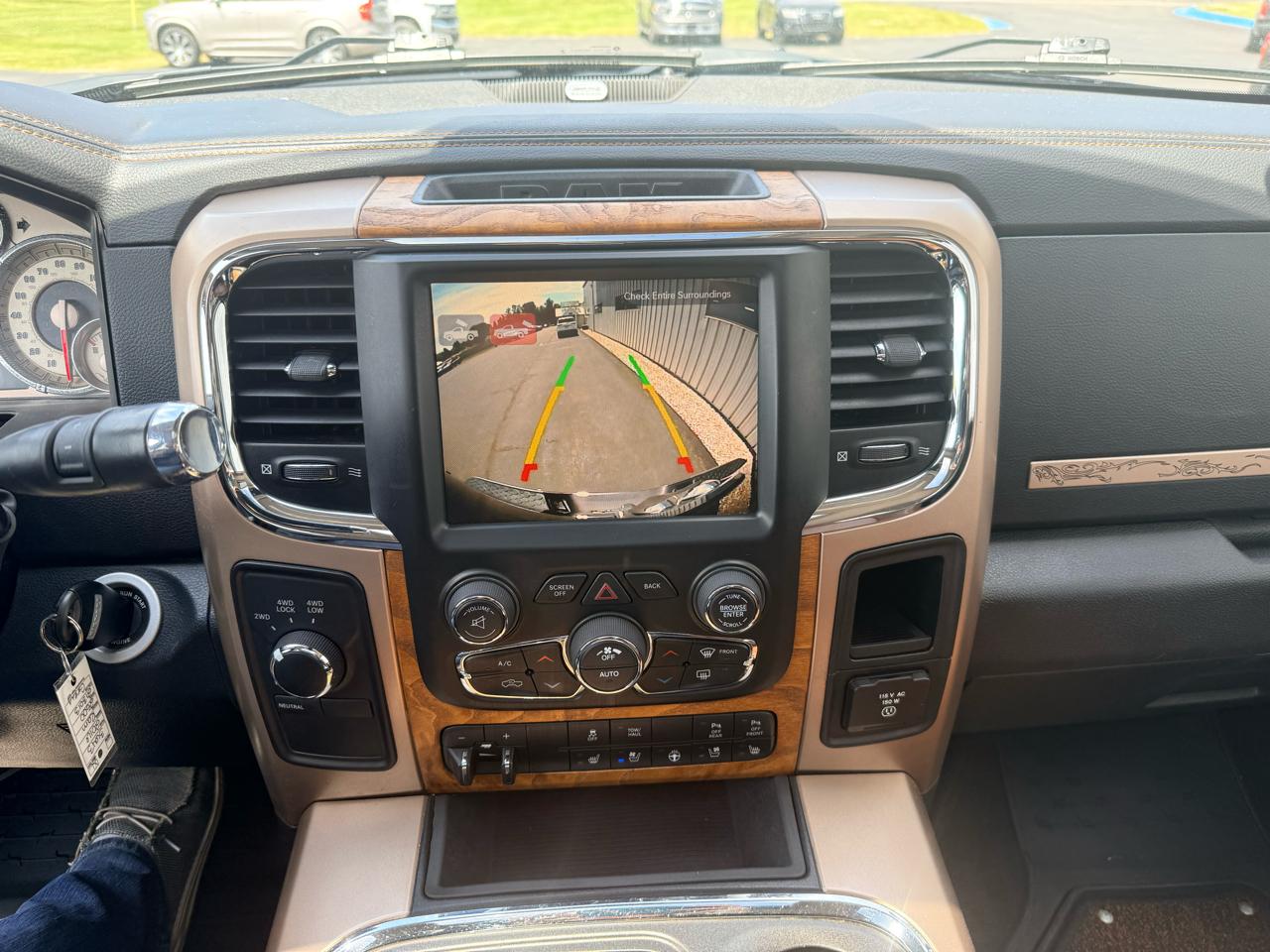 RAM 2500 4WD Crew Cab 149" Laramie Longhorn 2016