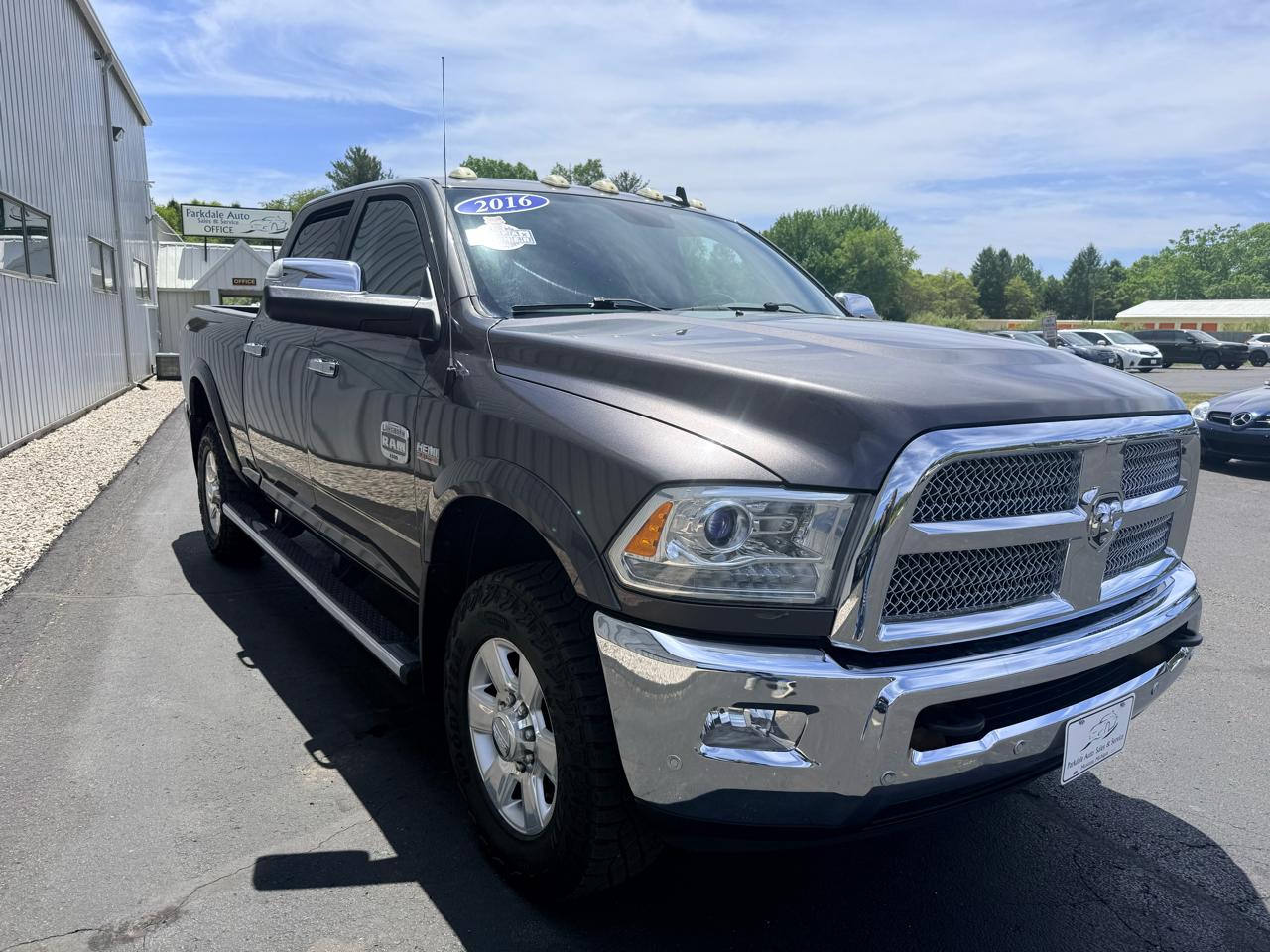RAM 2500 4WD Crew Cab 149" Laramie Longhorn 2016