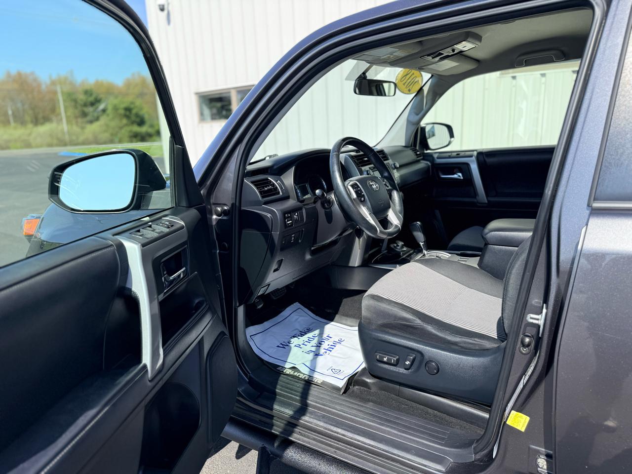 Toyota 4Runner SR5 4WD (Natl) 2018