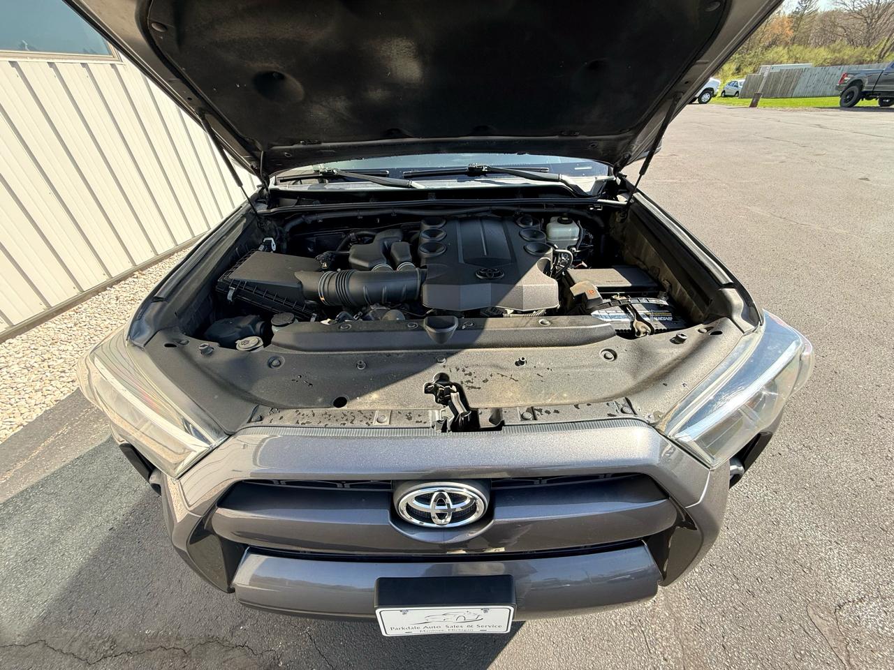 Toyota 4Runner SR5 4WD (Natl) 2018