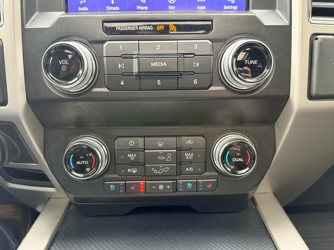 Ford F-150 SuperCrew 139" Lariat 4WD 2020