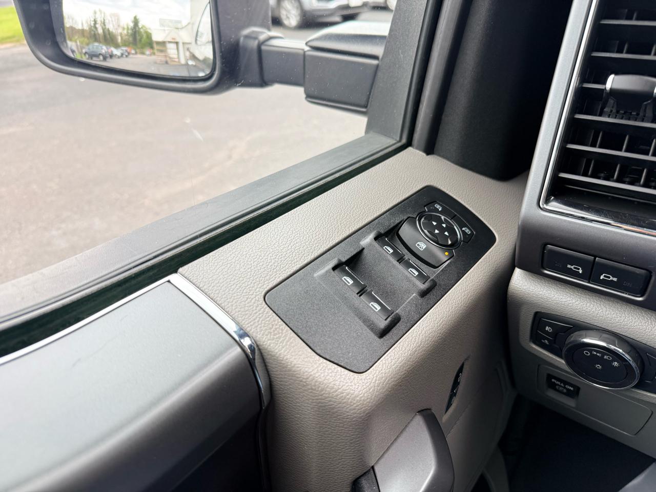 Ford F-150 SuperCrew 139" XLT 4WD 2019