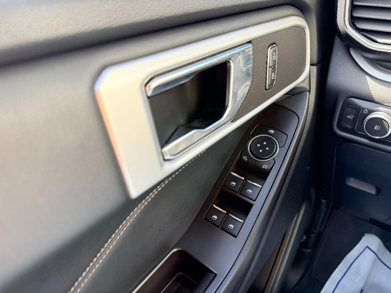 Ford Explorer XLT 4WD 2020