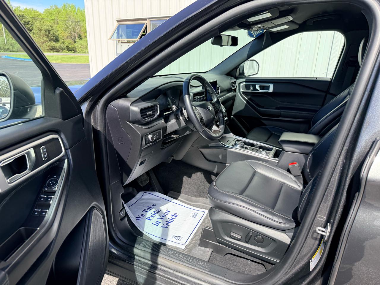 Ford Explorer XLT 4WD 2020