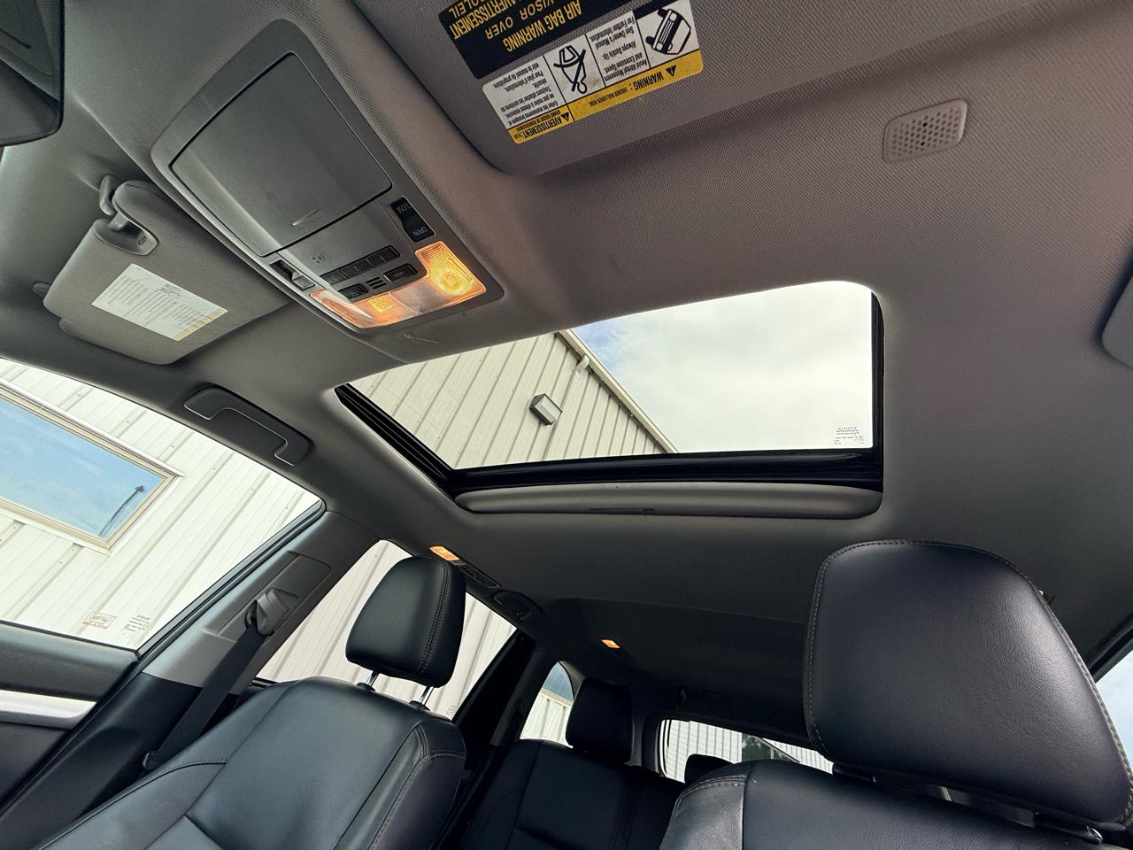 Toyota Highlander XLE AWD V6 2019