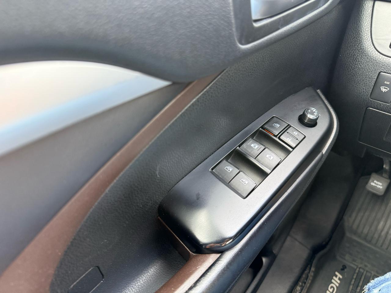 Toyota Highlander XLE AWD V6 2019