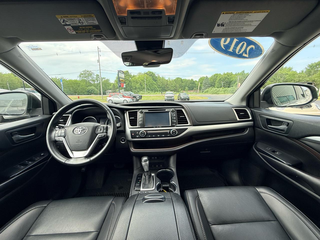 Toyota Highlander XLE AWD V6 2019