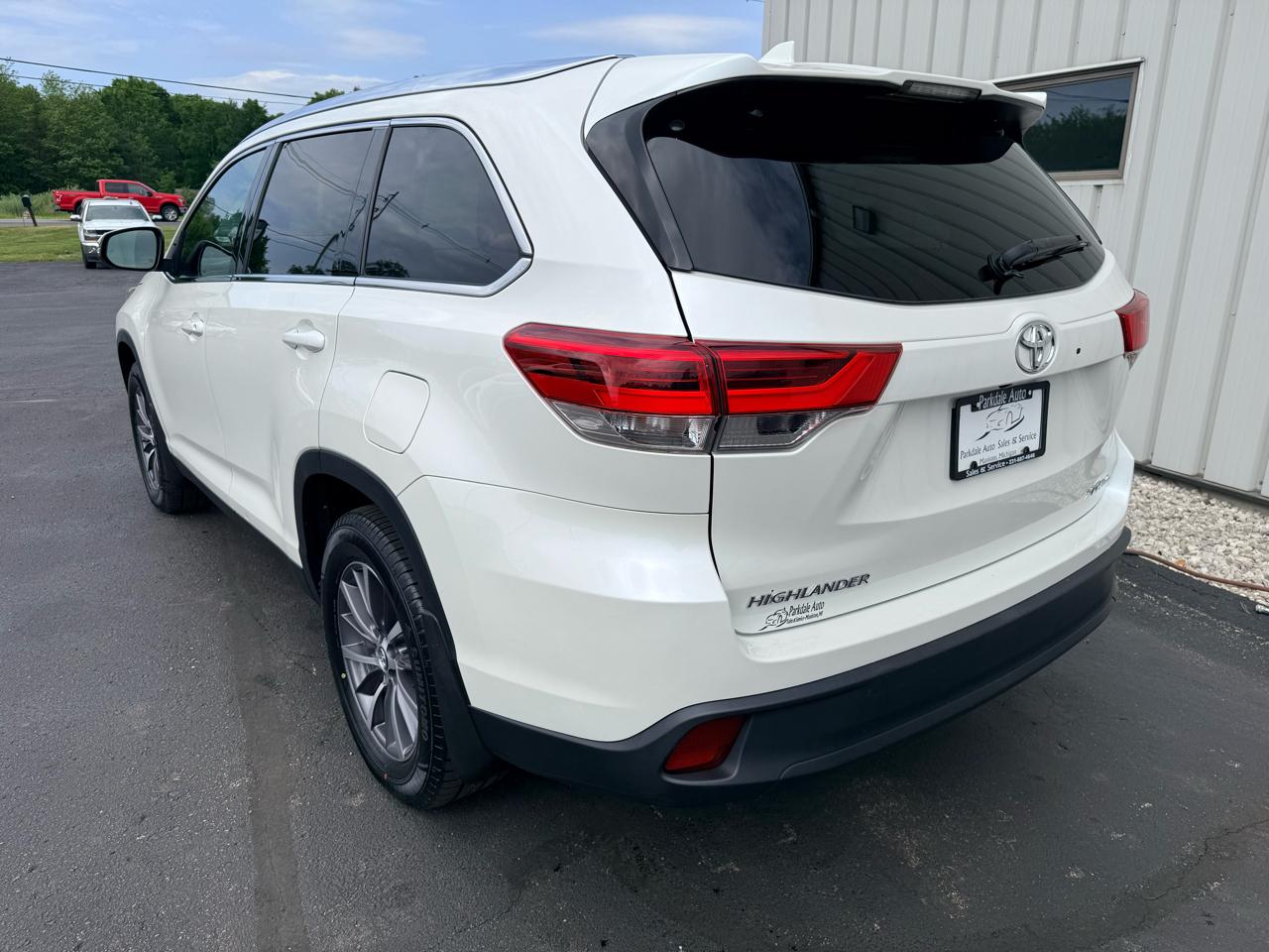 Toyota Highlander XLE AWD V6 2019