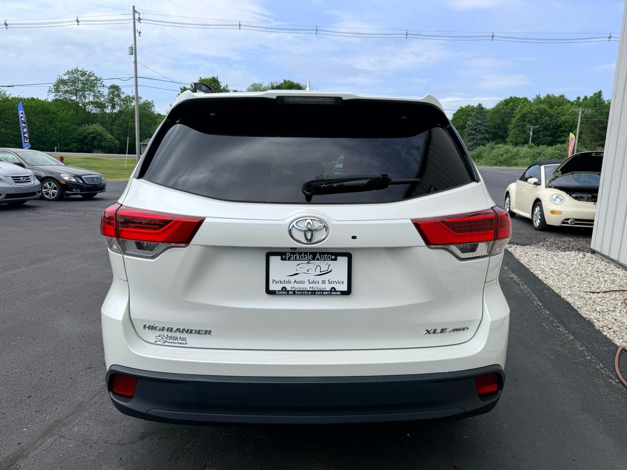 Toyota Highlander XLE AWD V6 2019