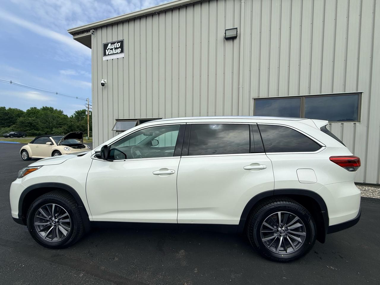 Toyota Highlander XLE AWD V6 2019
