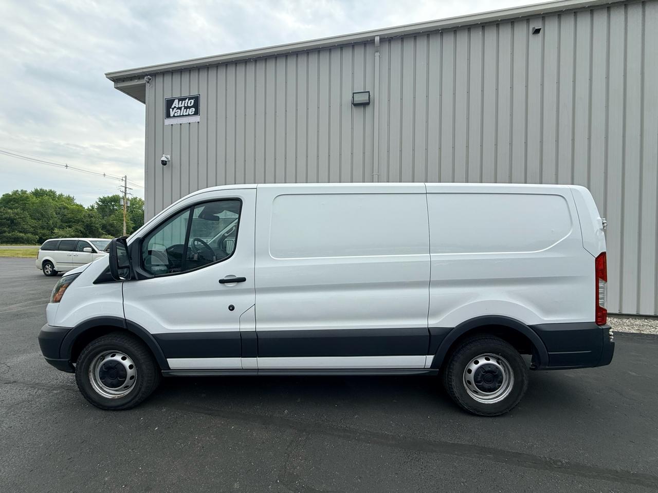 Ford Transit Cargo Van T-150 130" Low Rf 8600 GVWR Swing-Out RH Dr 2016