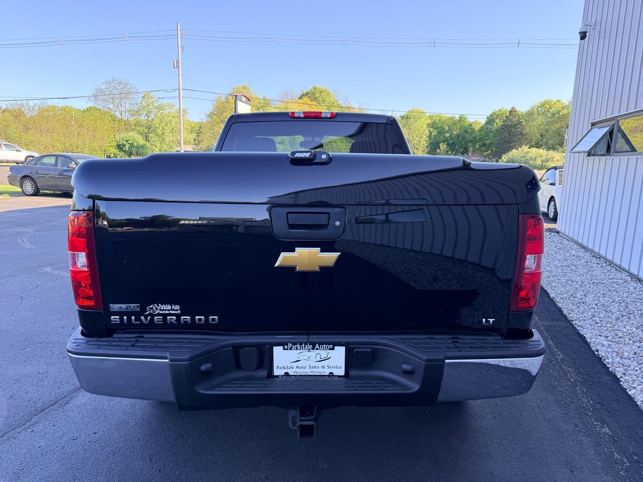 Chevrolet Silverado 1500 4WD Reg Cab 119.0" LT 2011