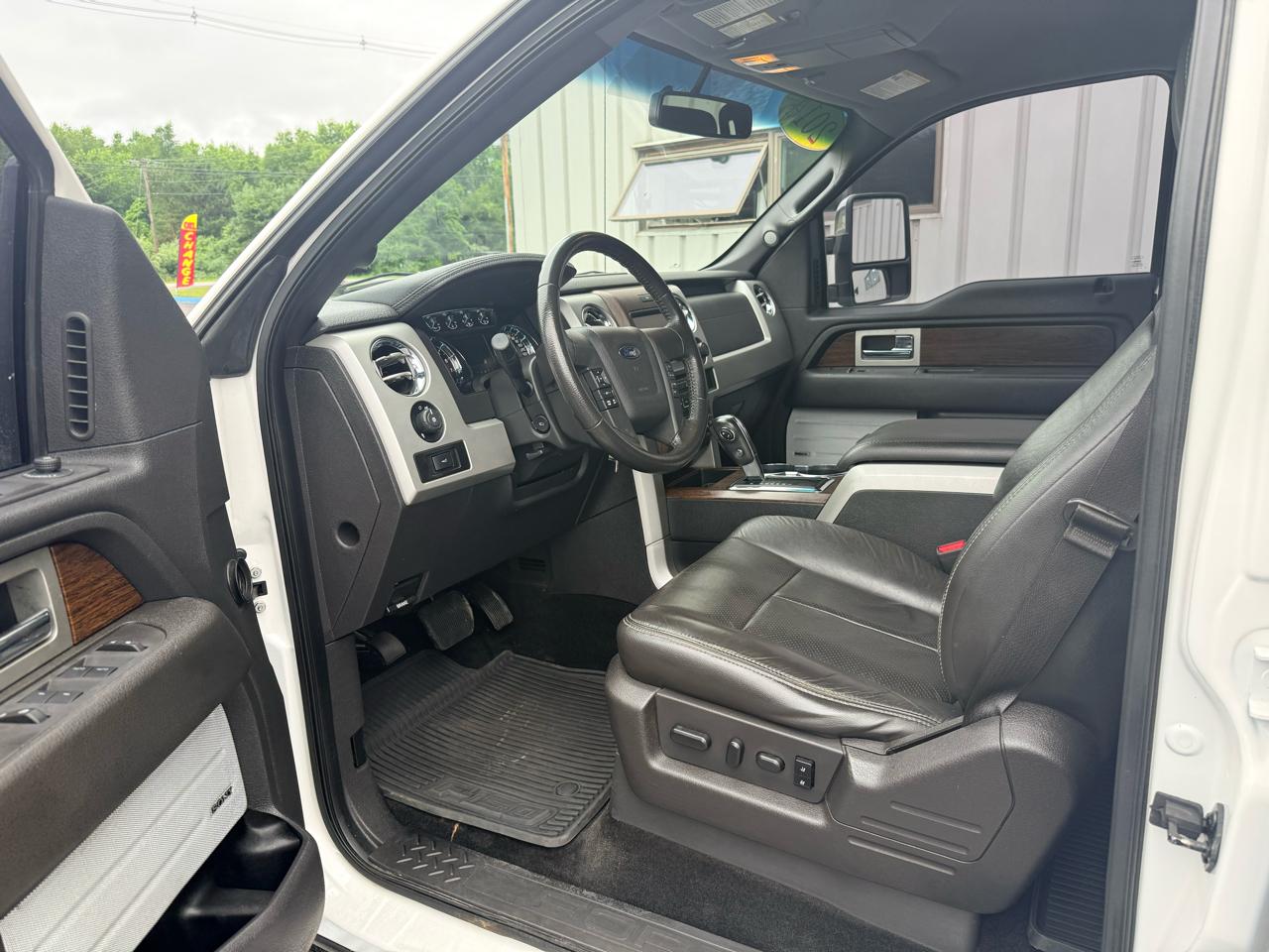 Ford F-150 4WD SuperCrew 145" Lariat 2014