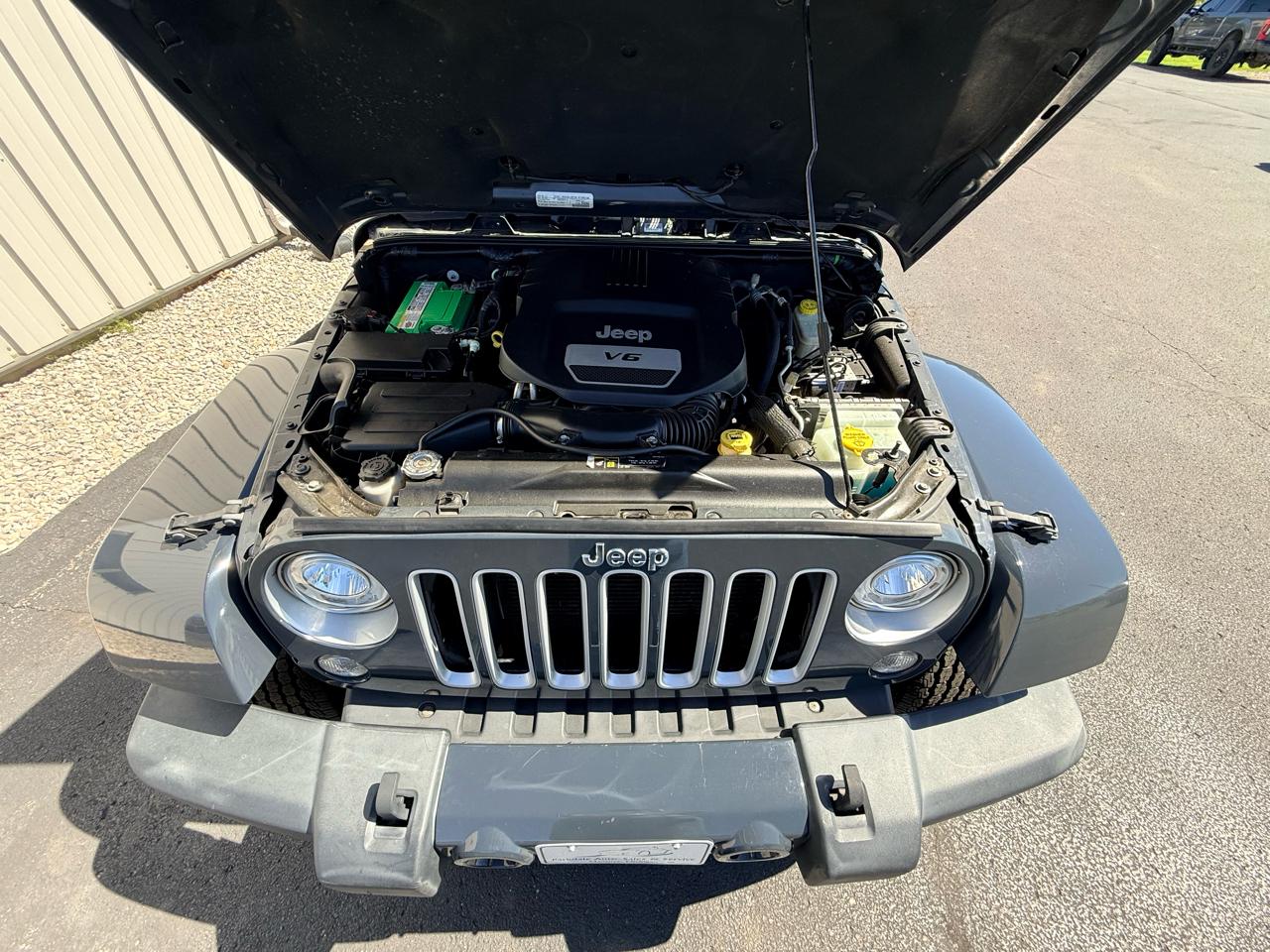 2017 Jeep Wrangler Unlimited Sahara - Photo 20