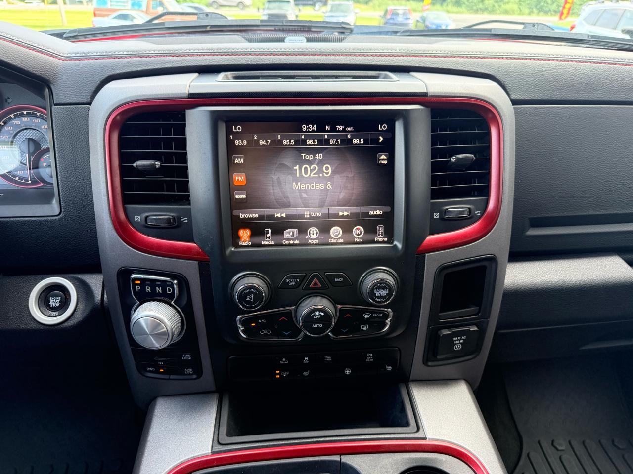 RAM 1500 Rebel 4x4 Crew Cab 5'7" Box 2017