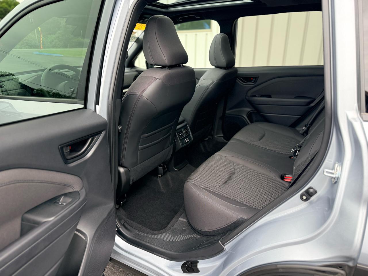 Subaru Forester Premium AWD 2025