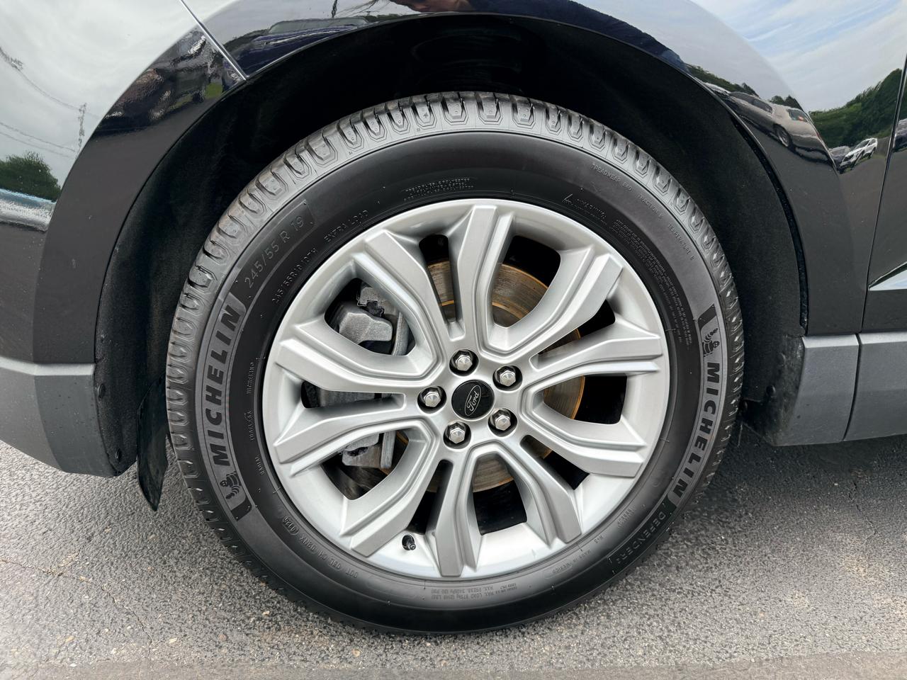 Ford Edge Titanium AWD 2023