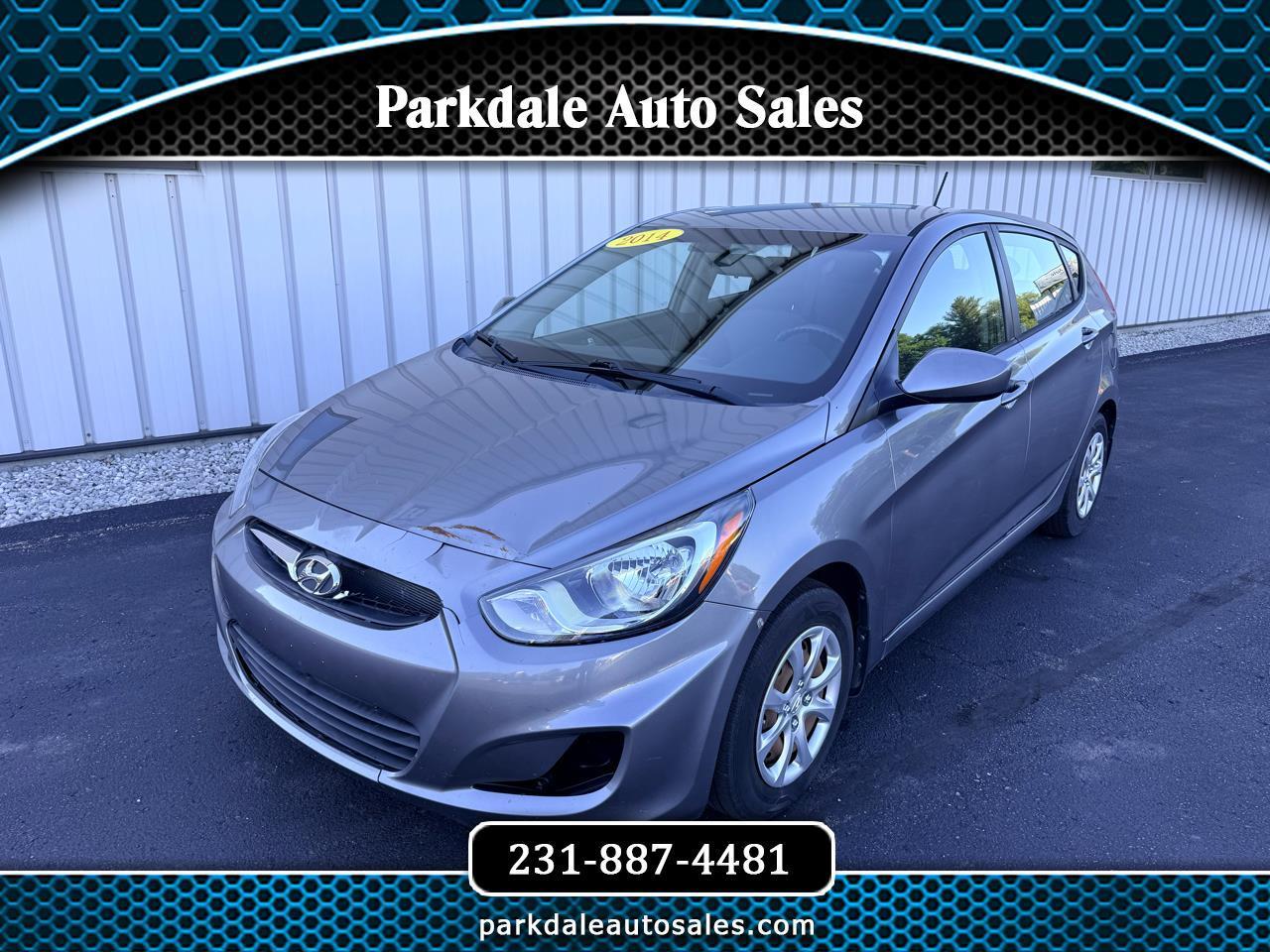 2014 Hyundai Accent GS 5-Door 6-Speed Manual's photo