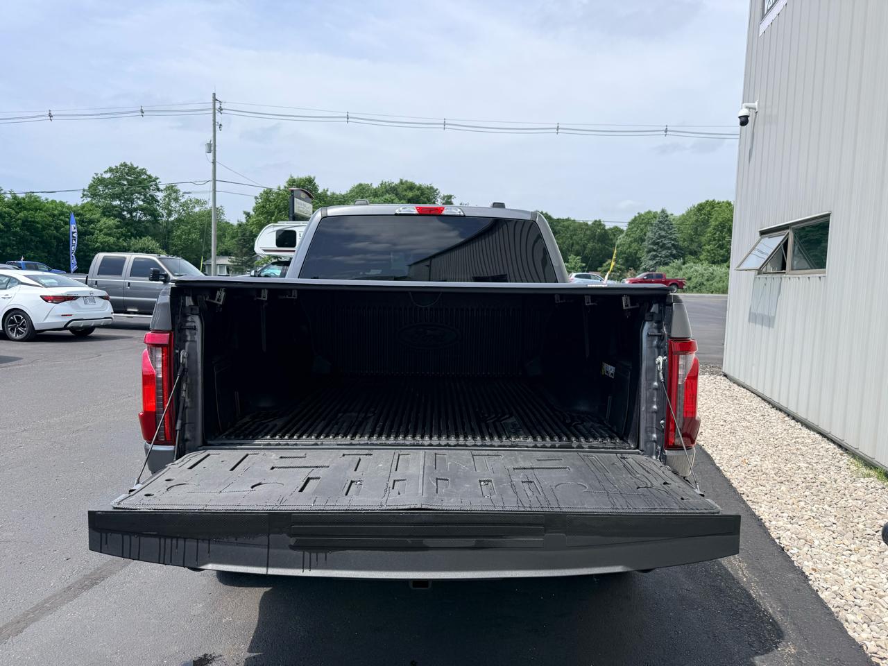 Ford F-150 FX4 SuperCrew 4x4 2025