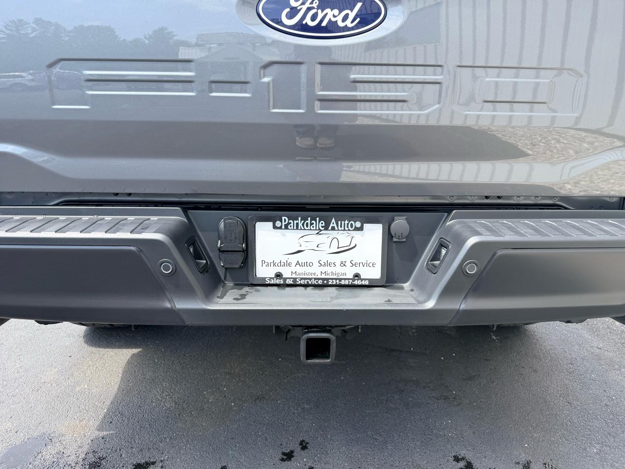 Ford F-150 FX4 SuperCrew 4x4 2025