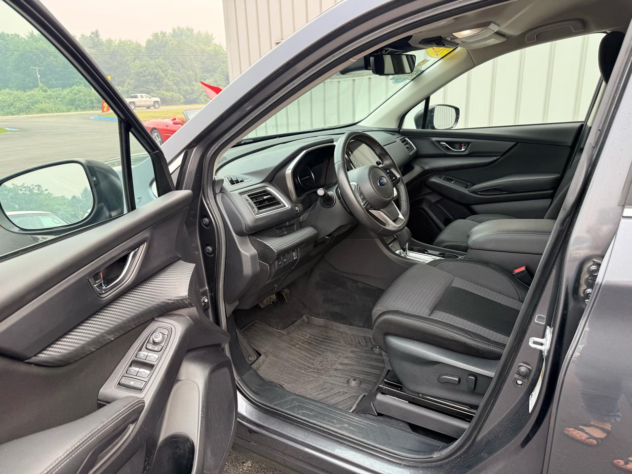 Subaru Ascent Premium 8-Passenger 2025