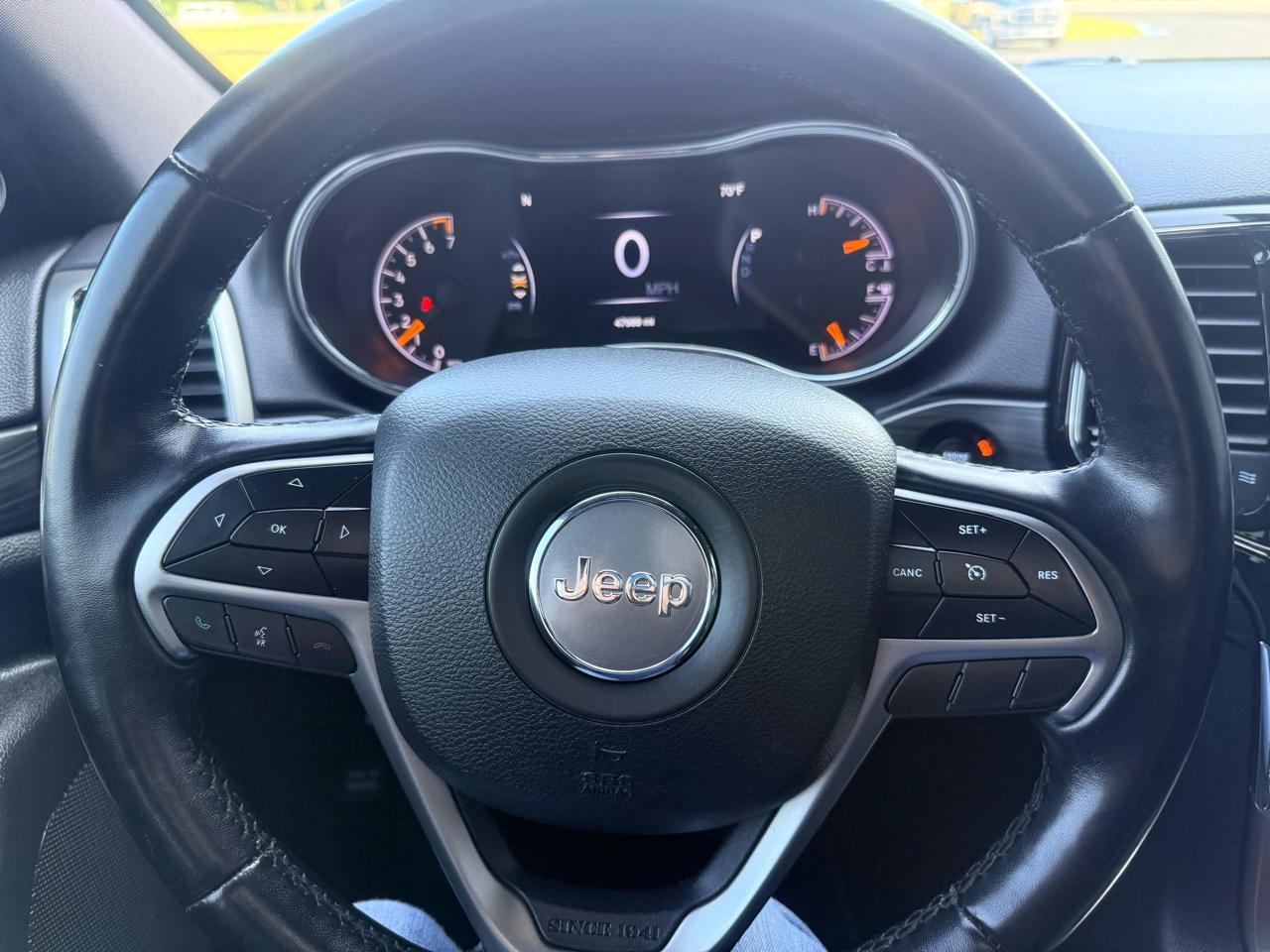 Jeep Grand Cherokee Laredo 4WD 2021