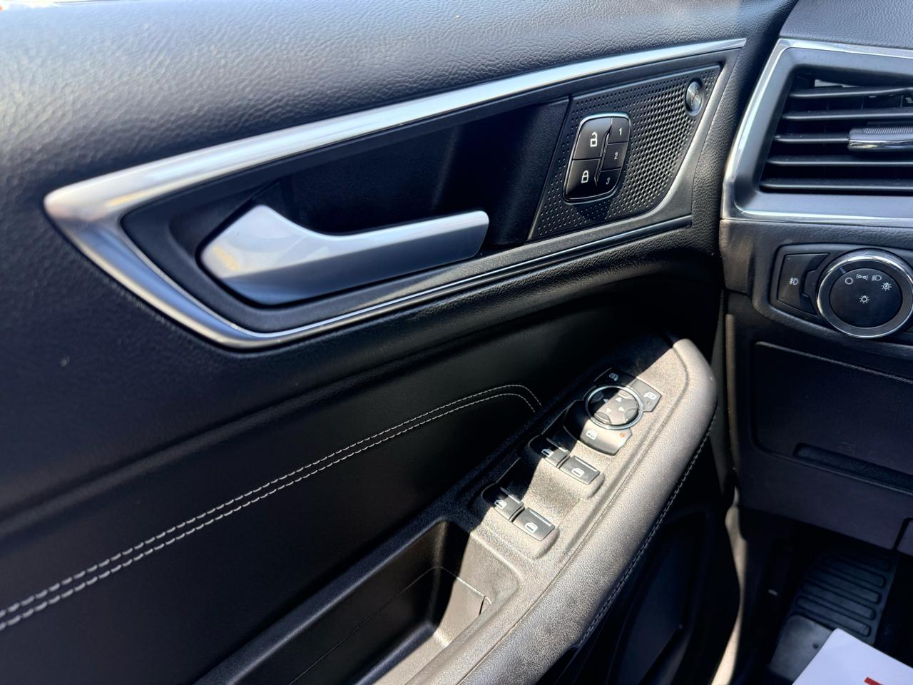 Ford Edge Titanium AWD 2023