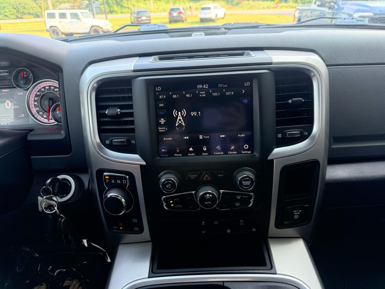 RAM 1500 Classic Warlock 4x4 Crew Cab 5'7" Box 2019