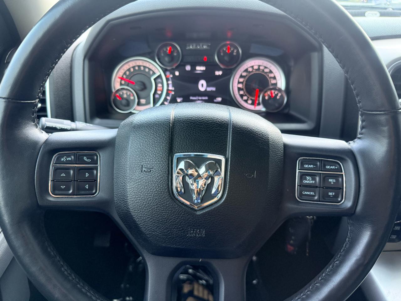 RAM 1500 Classic Warlock 4x4 Crew Cab 5'7" Box 2019