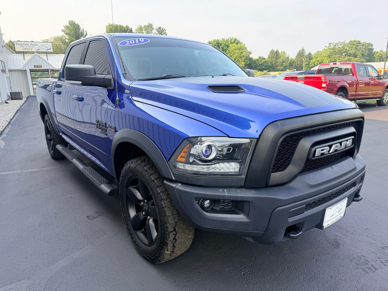 RAM 1500 Classic Warlock 4x4 Crew Cab 5'7" Box 2019