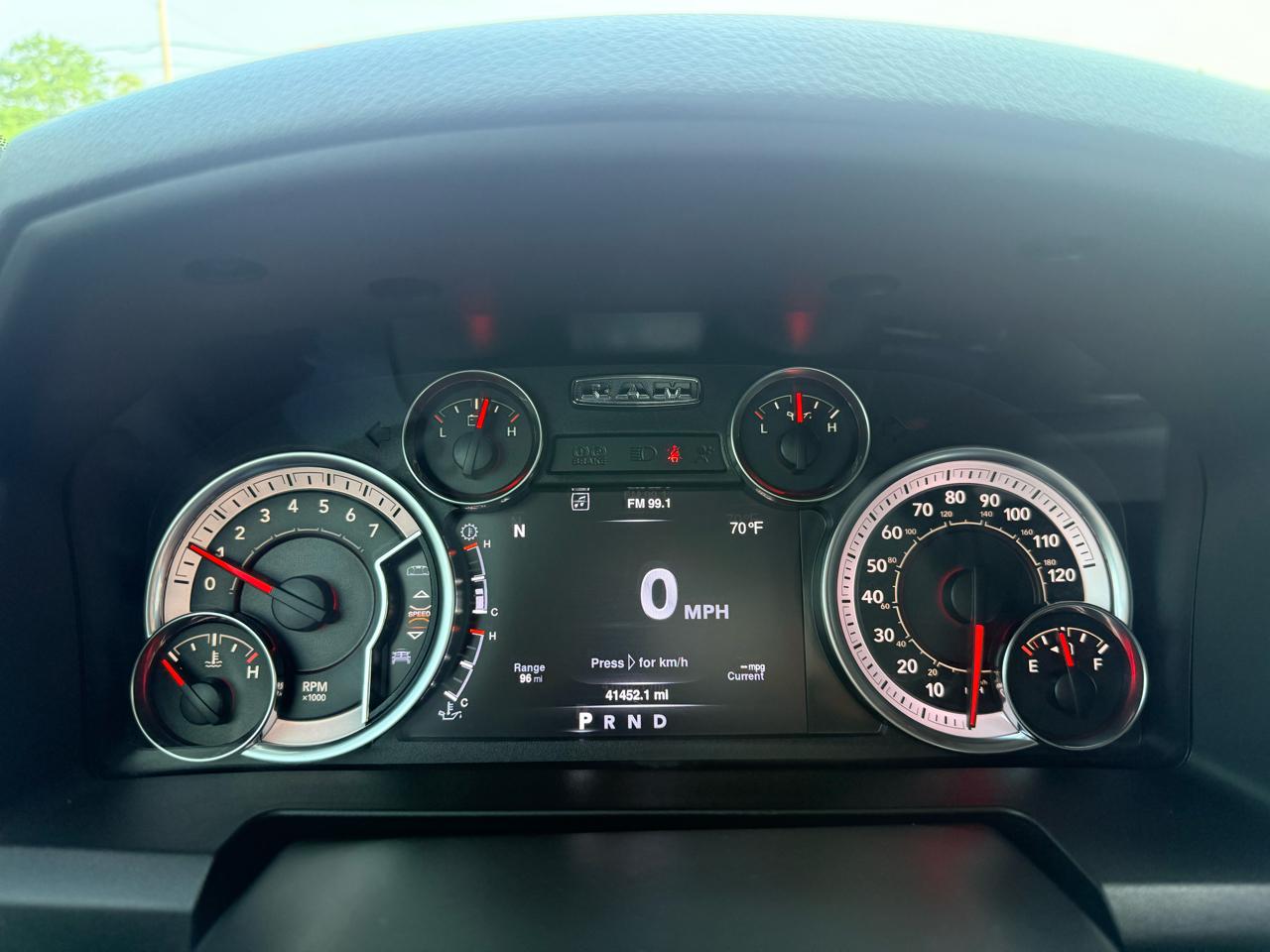 RAM 1500 Classic Warlock 4x4 Crew Cab 5'7" Box 2019