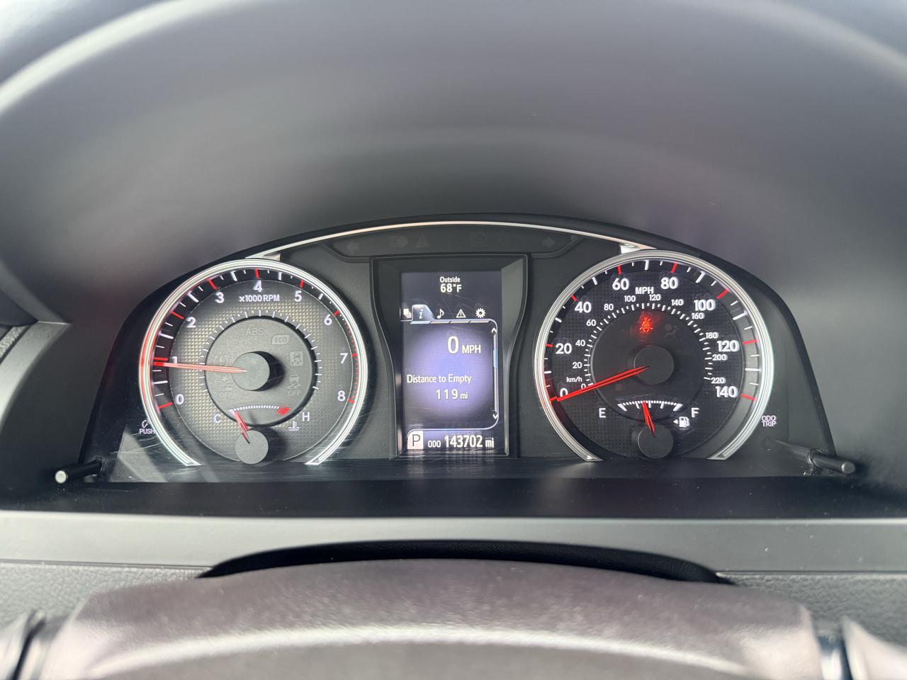 Toyota Camry 4dr Sdn I4 Auto XLE (Natl) 2015