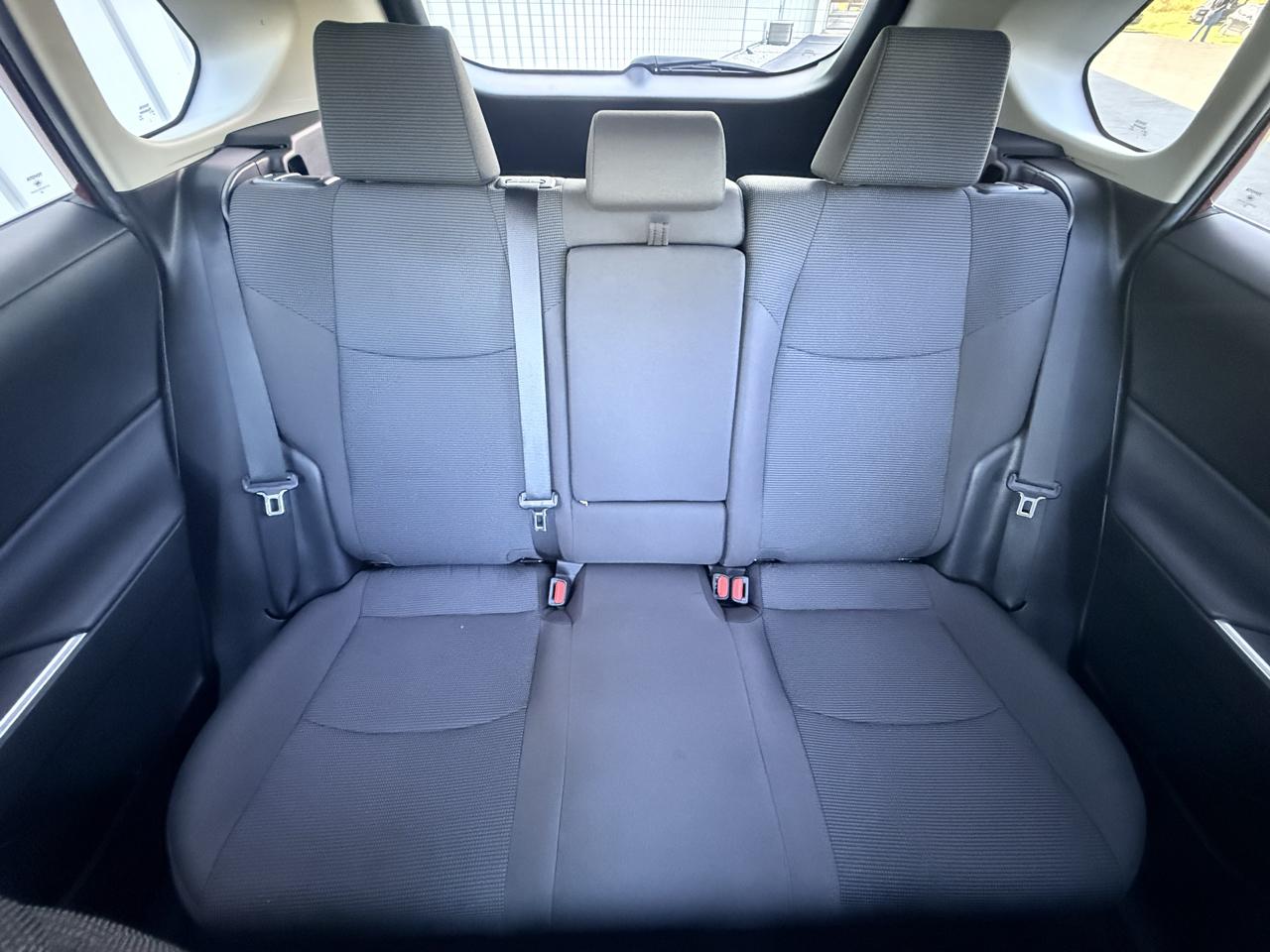 Toyota RAV4 LE AWD (Natl) 2023