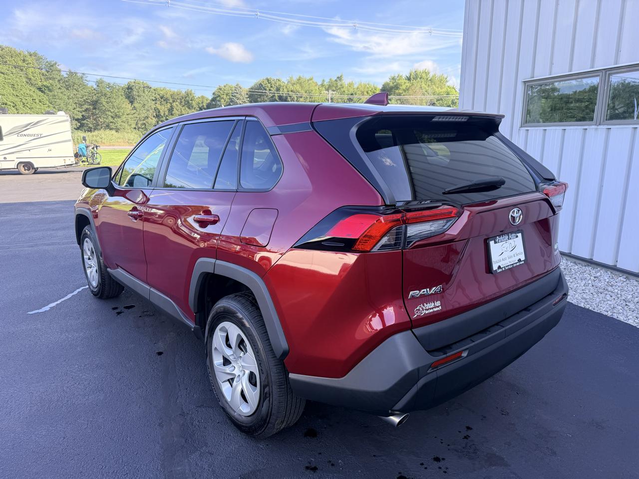 Toyota RAV4 LE AWD (Natl) 2023