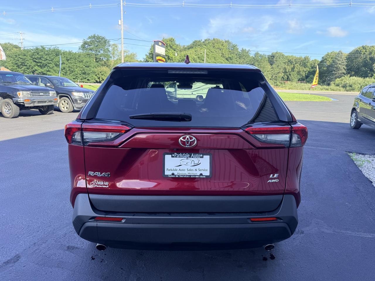 Toyota RAV4 LE AWD (Natl) 2023