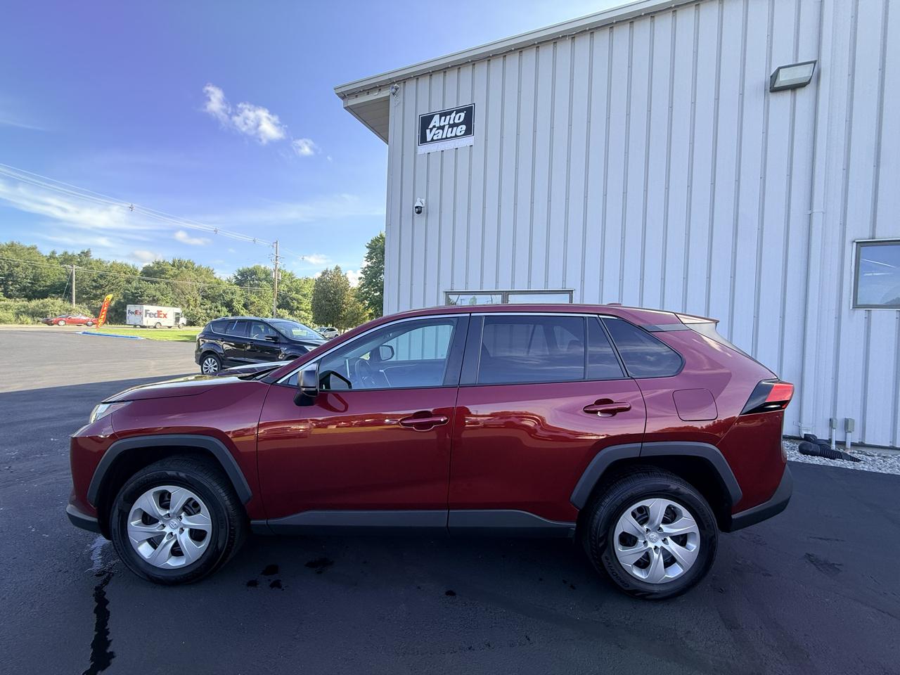 Toyota RAV4 LE AWD (Natl) 2023