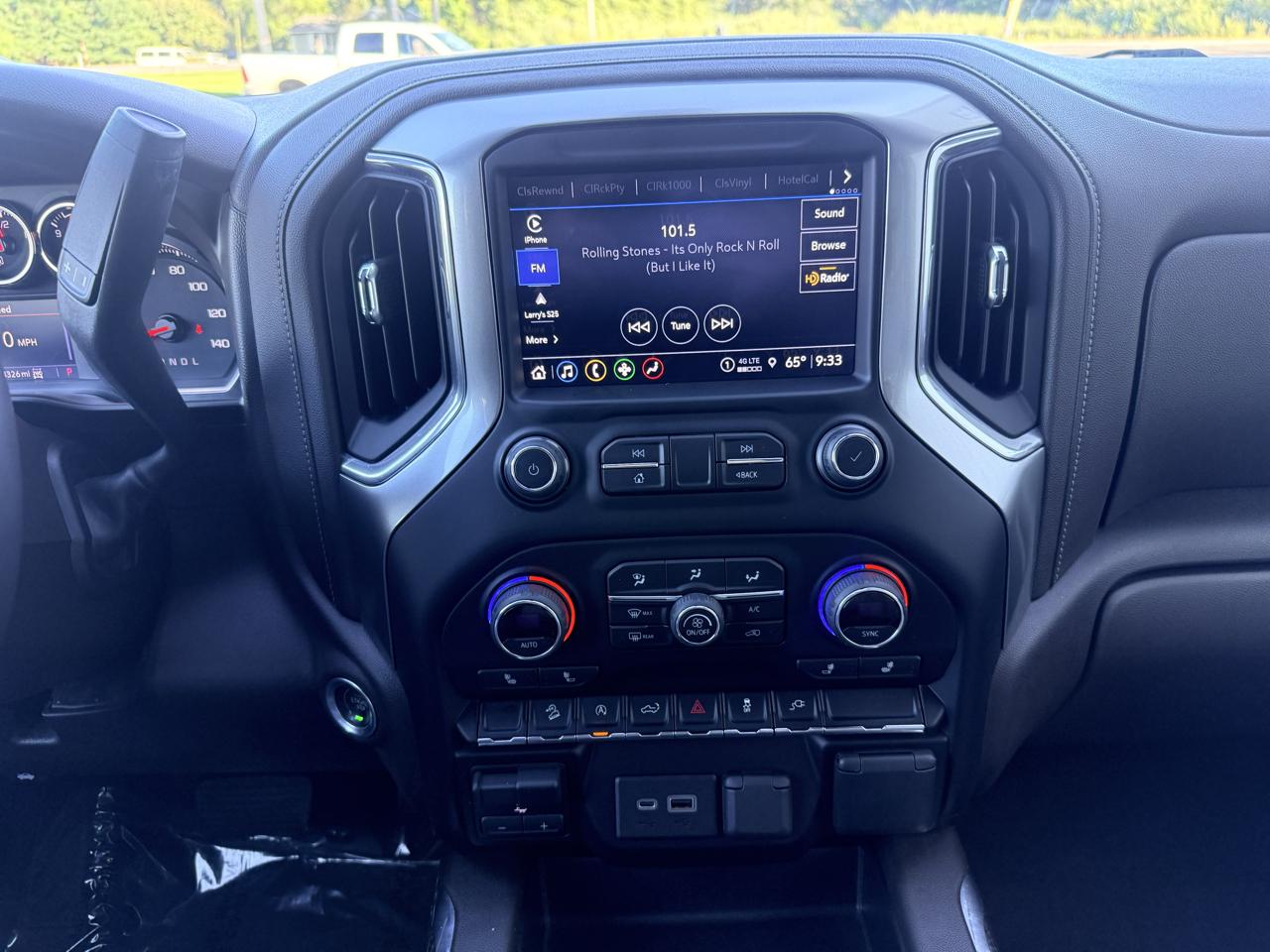 Chevrolet Silverado 1500 4WD Crew Cab 147" RST 2021