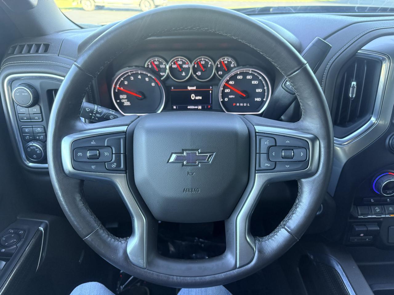 Chevrolet Silverado 1500 4WD Crew Cab 147" RST 2021