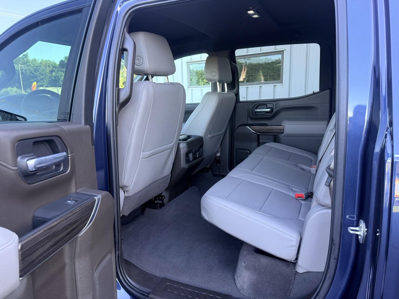 Chevrolet Silverado 1500 4WD Crew Cab 147" RST 2021